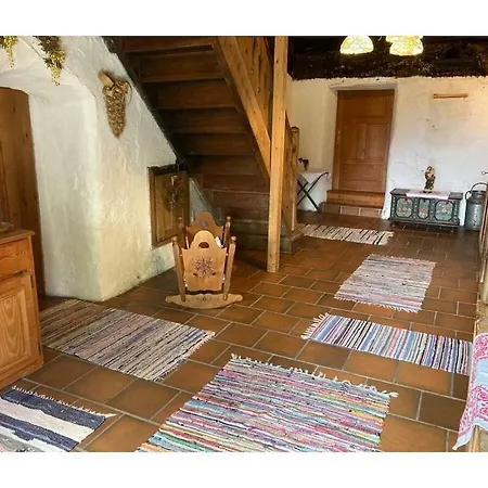 Old Gneser House 1564 Tatil Evi Fresach